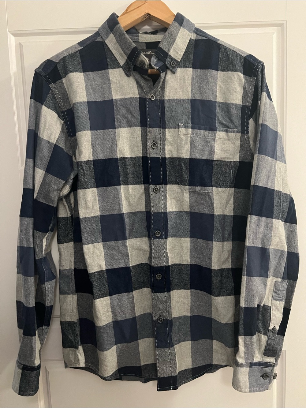 EDDIE BAUER MENS FLANNEL